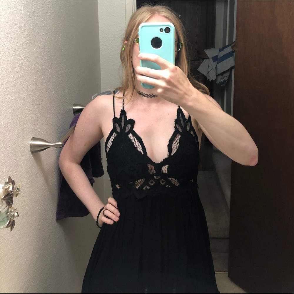 Lace top black dress - Picture 2 of 8